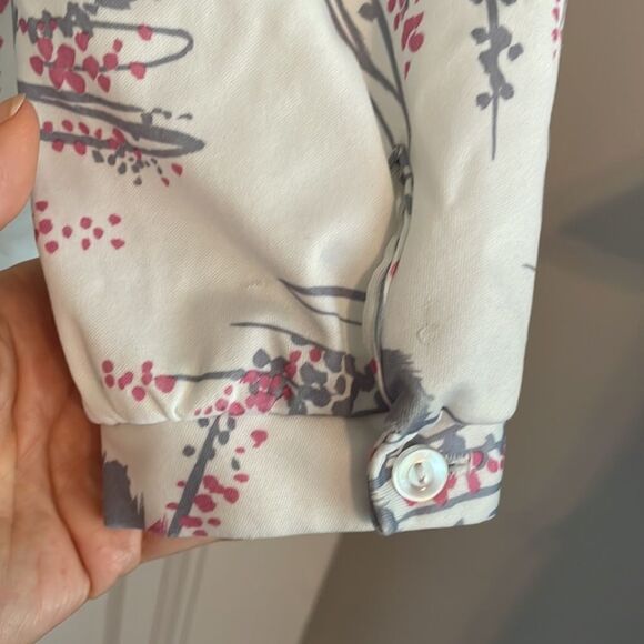 Vtg 70s knit polyester shirt with gray & pink print - Picture 8 of 8